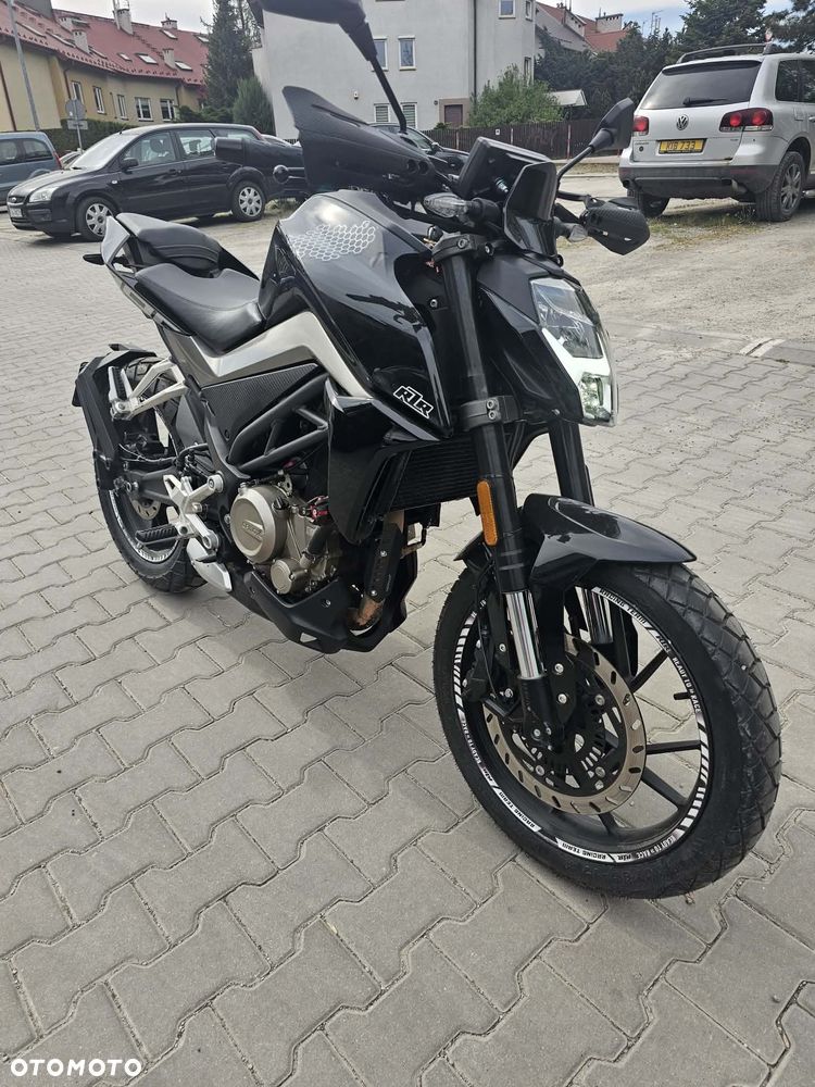 CFMoto 300NK - 2