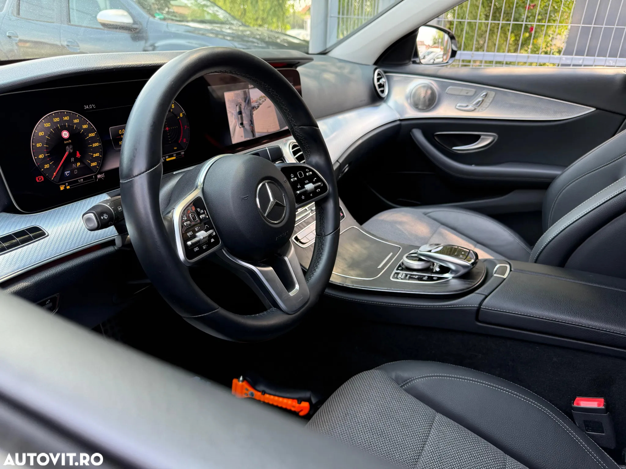 Mercedes-Benz E 200 9G-TRONIC Exclusive - 5