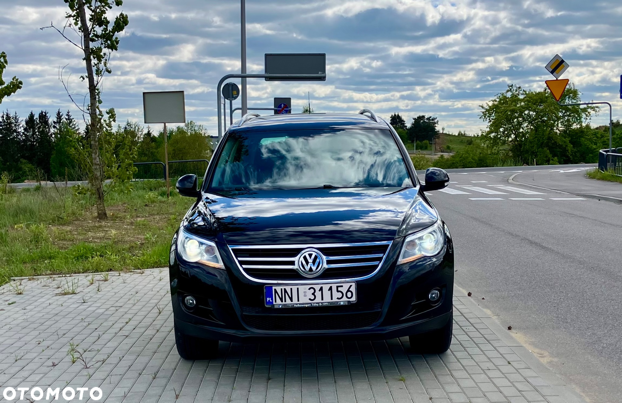 Volkswagen Tiguan - 8