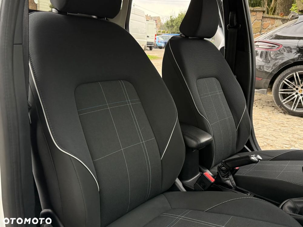 Ford Fiesta 1.0 EcoBoost S&S COOL&CONNECT - 29