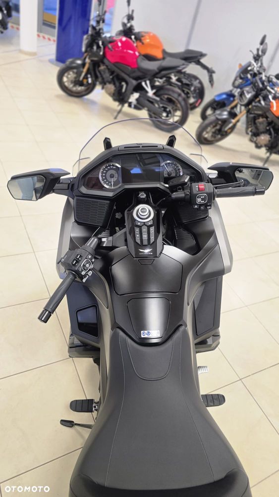 Honda GL - 5