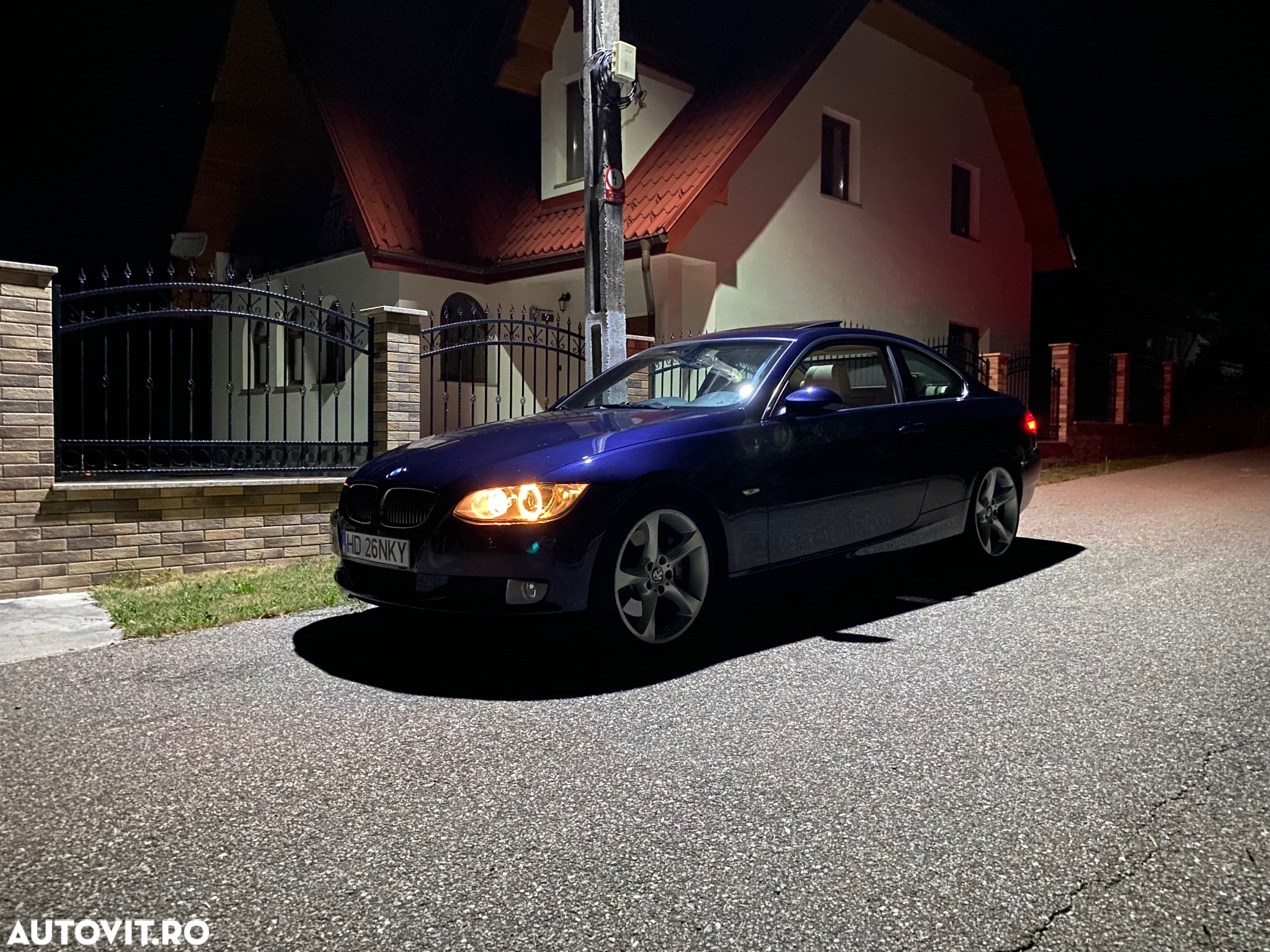 BMW Seria 3 330d Coupe - 6