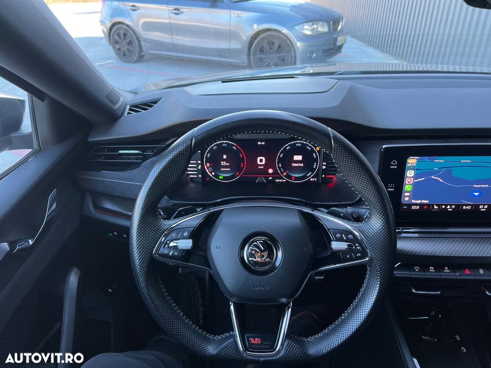 Skoda Octavia 2.0 TDI DSG RS Plus - 28