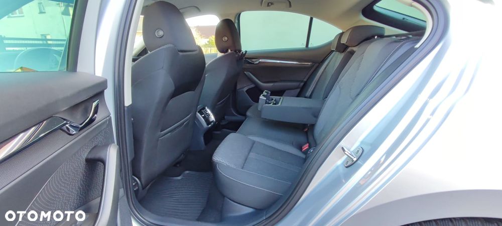 Skoda Octavia 1.5 TSI ACT Style - 9