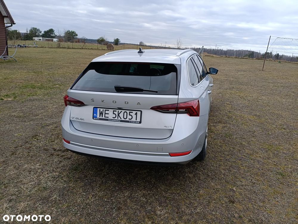 Skoda Octavia 2.0 TSI 4x4 Style DSG - 8