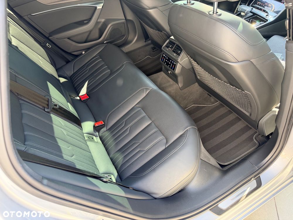 Audi A6 Avant 55 TFSI e quattro S tronic sport - 21