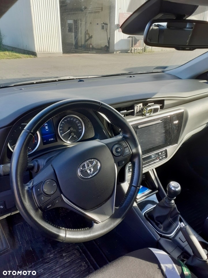 Toyota Corolla 1.6 Comfort - 3