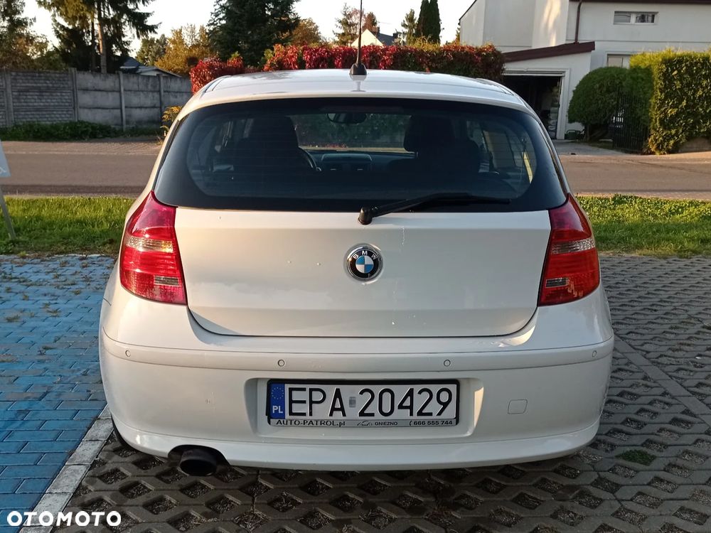 BMW Seria 1 116i - 15