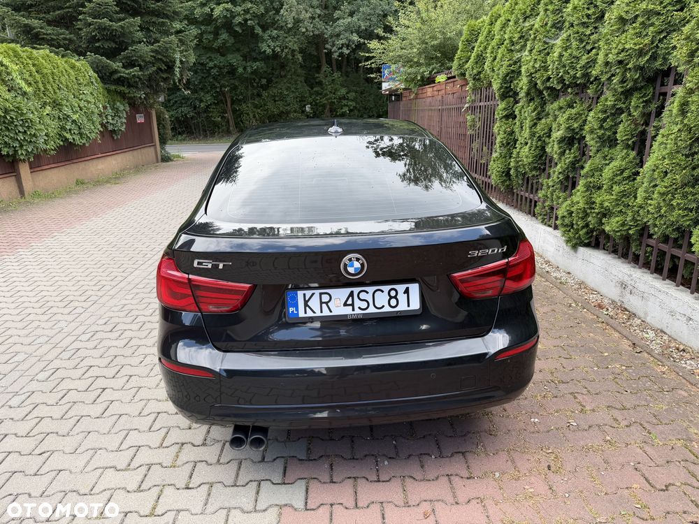 BMW 3GT 320d Sport Line - 12