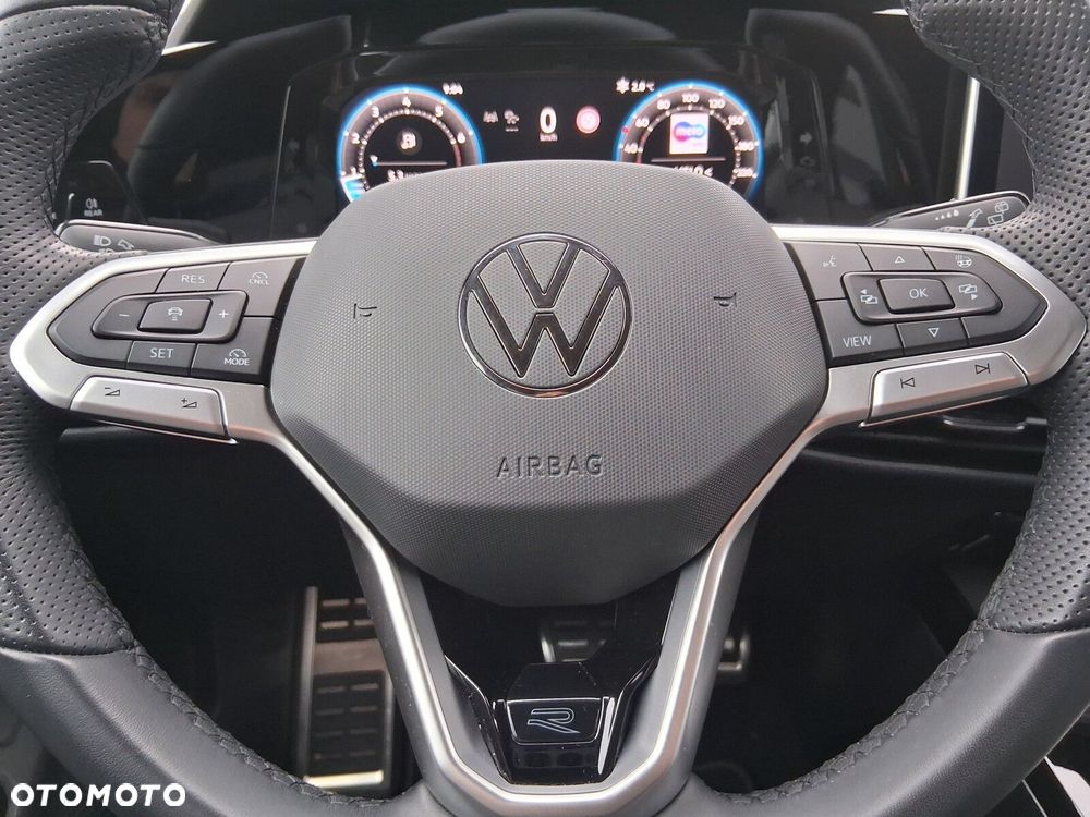 Volkswagen Golf - 11