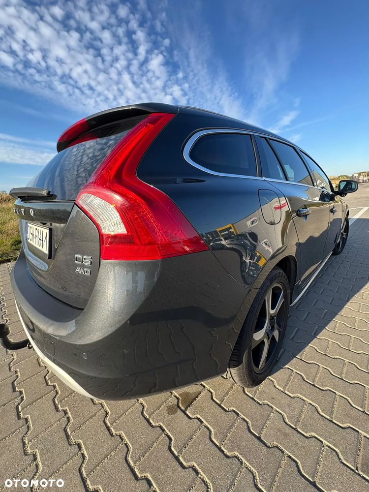 Volvo V60 D5 AWD Summum - 12