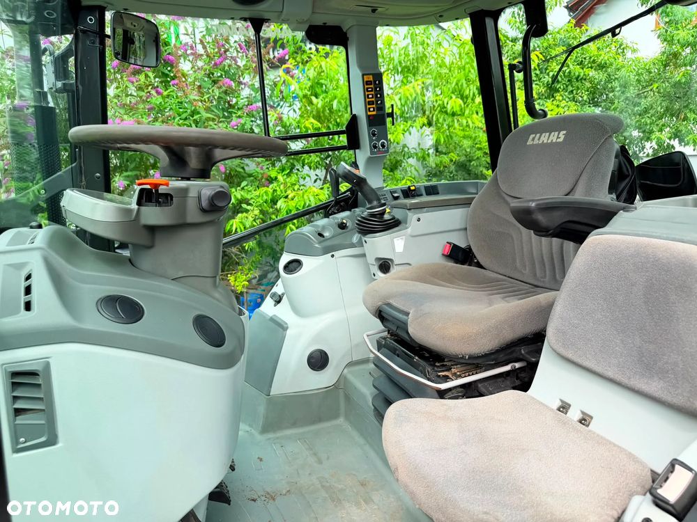 Claas Arion 420 - 26