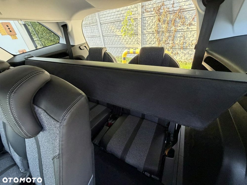 Peugeot 5008 1.5 BlueHDi Allure S&S - 26