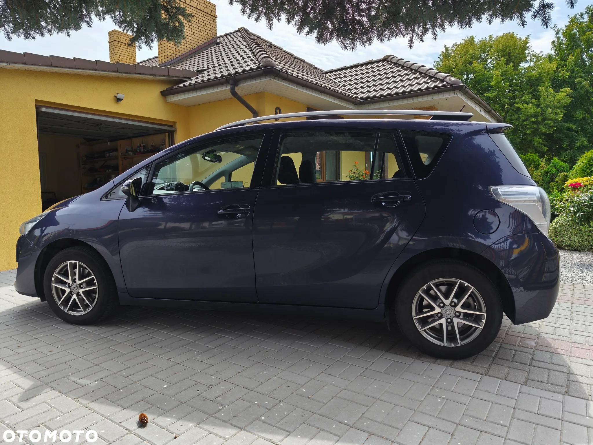 Toyota Verso - 4