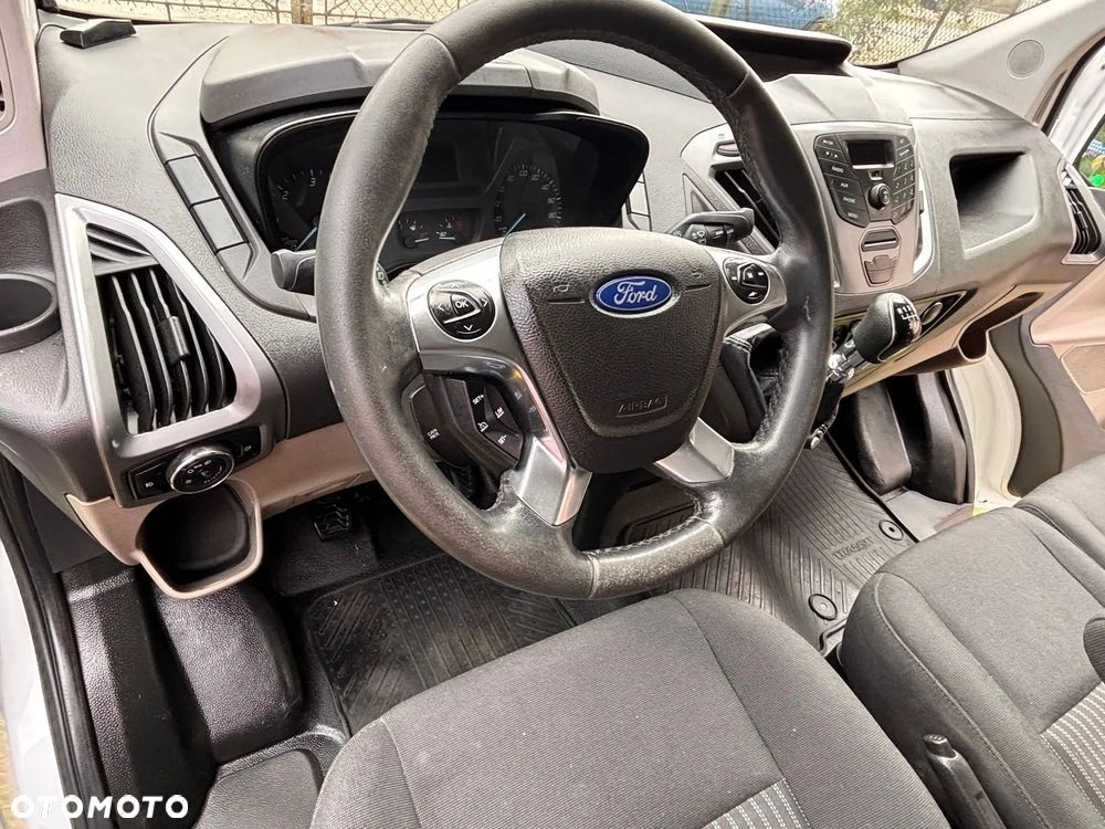 Ford TRANSIT CUSTOM - 7