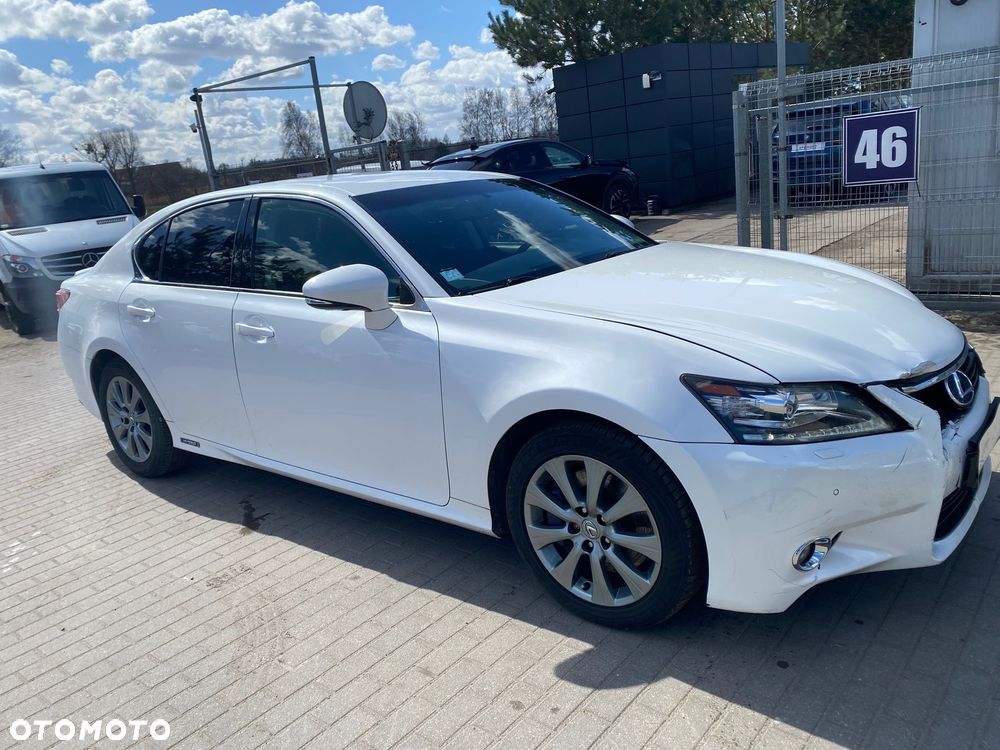 Lexus GS 300h - 4