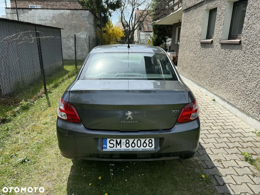 Peugeot 301 1.6 VTi Active - 2