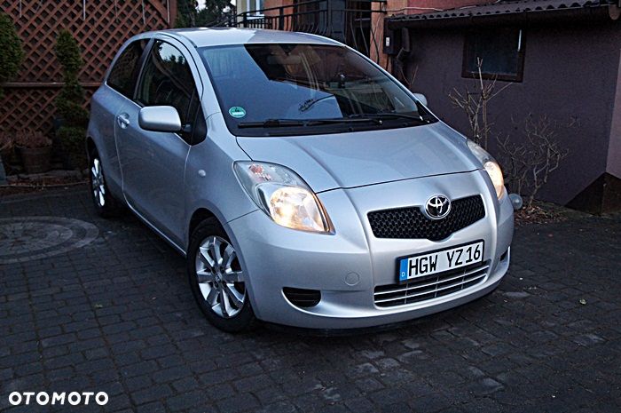 Toyota Yaris 1.3 VVT-i Luna - 3