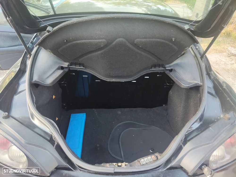 Ford Puma 1.4 16V - 10