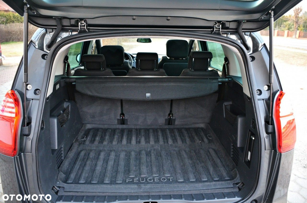 Peugeot 5008 - 28