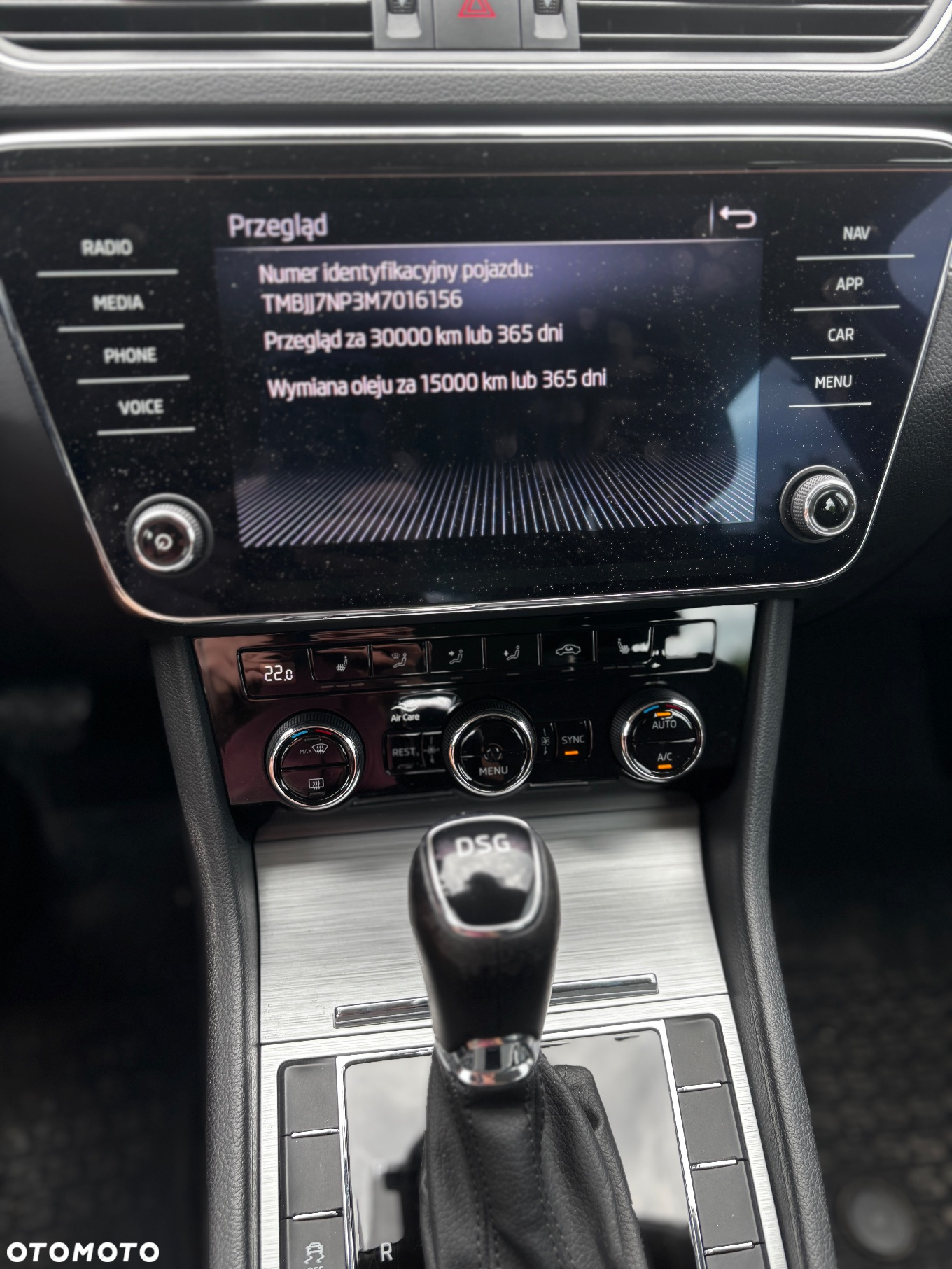 Skoda Superb 2.0 TDI Ambition DSG - 19