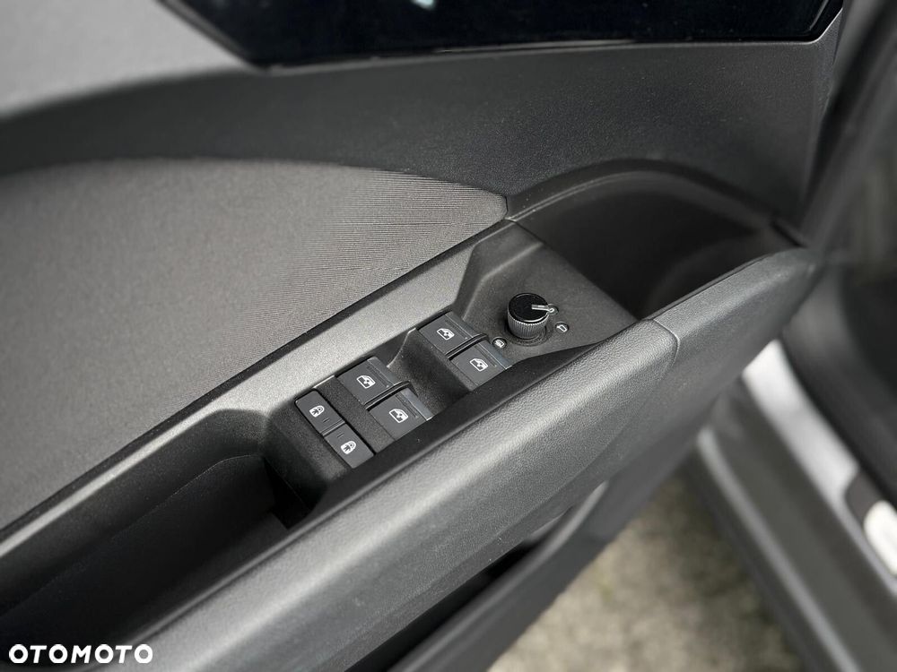 Audi Q4 e-tron - 12