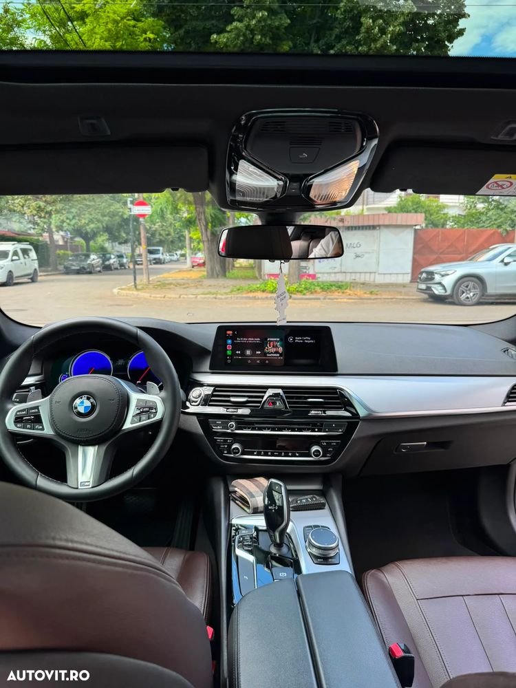 BMW Seria 5 540i AT - 10