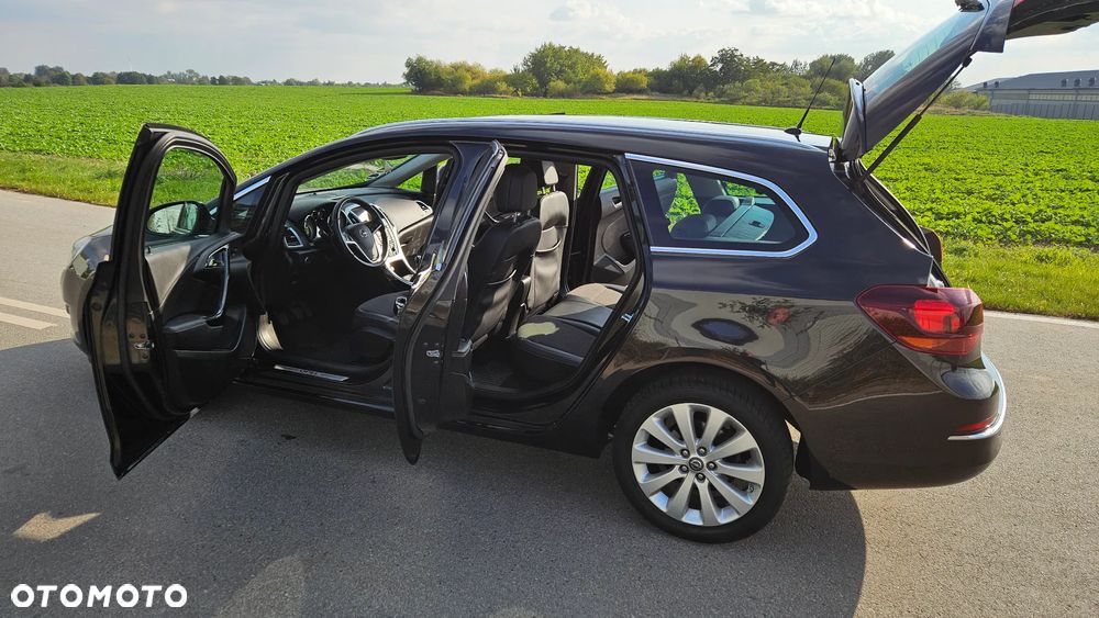 Opel Astra 1.4 Turbo Design Edition - 15