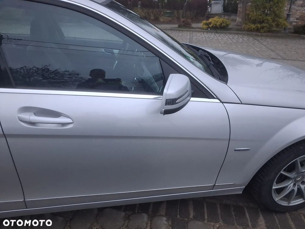 Mercedes-Benz Klasa C 200 (BlueEFFICIENCY) Avantgarde - 15