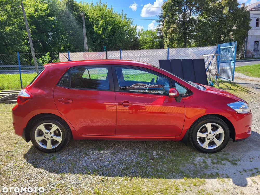 Toyota Auris 1.6 Valvematic Executive - 2