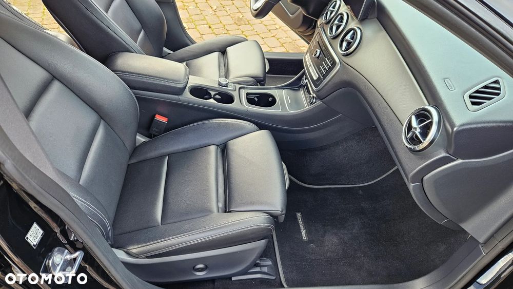 Mercedes-Benz CLA - 29