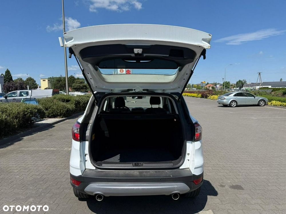 Ford Kuga - 18