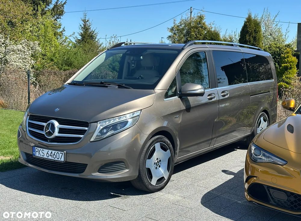 Mercedes-Benz V 250