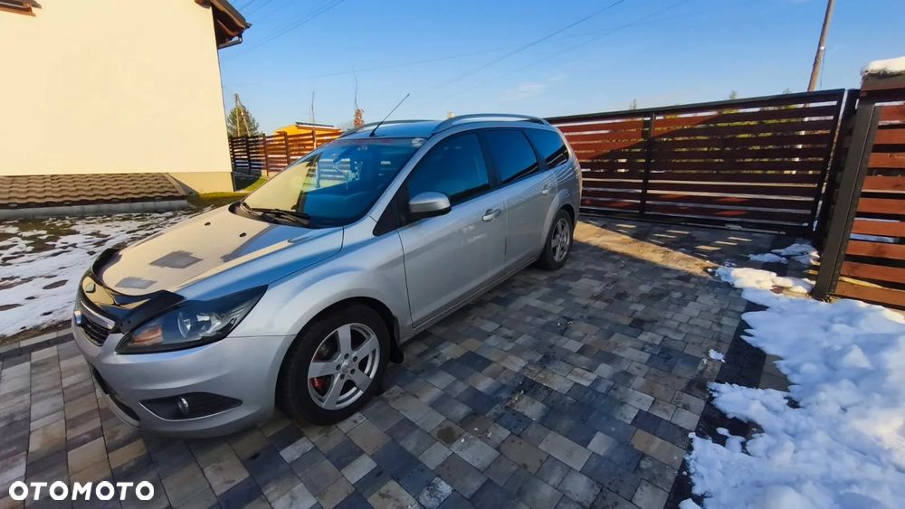 Ford Focus 2.0 Ghia - 4