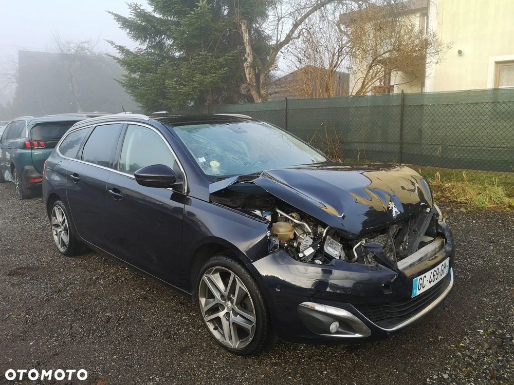 Peugeot 308 BlueHDi FAP 150 Stop & Start Allure - 17