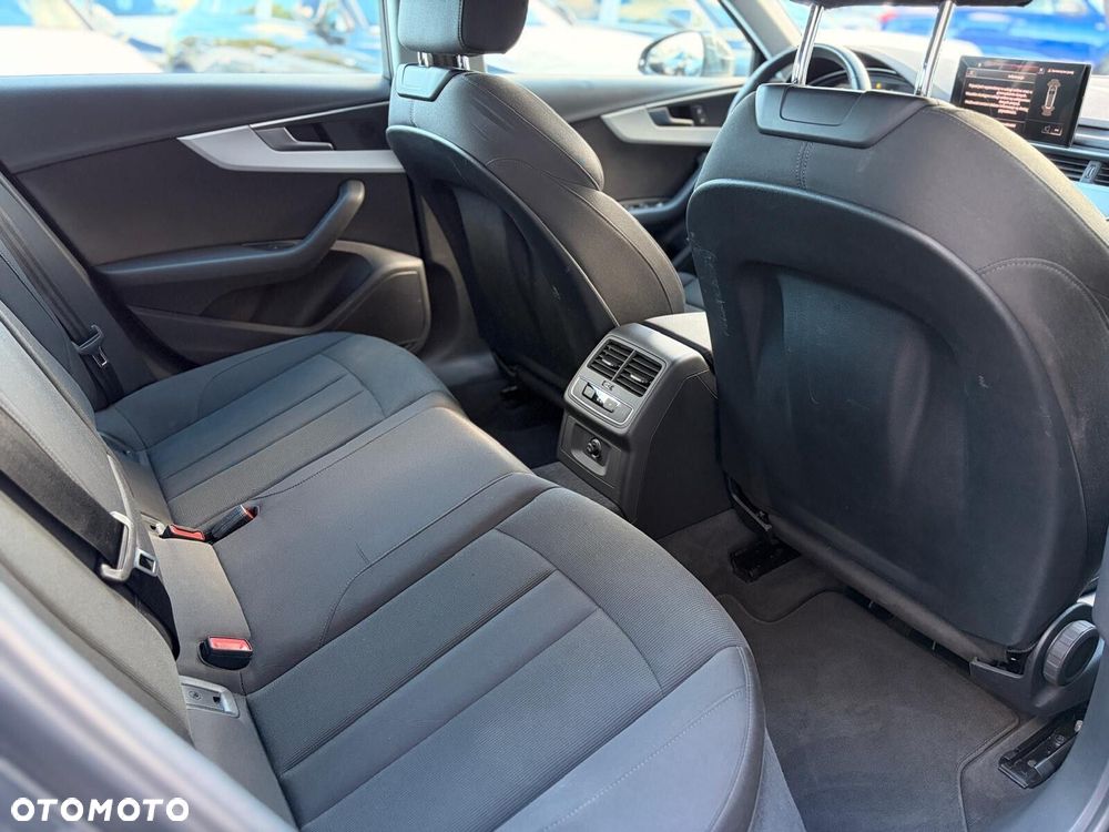 Audi A4 Avant 40 TFSI mHEV S Line S tronic - 22