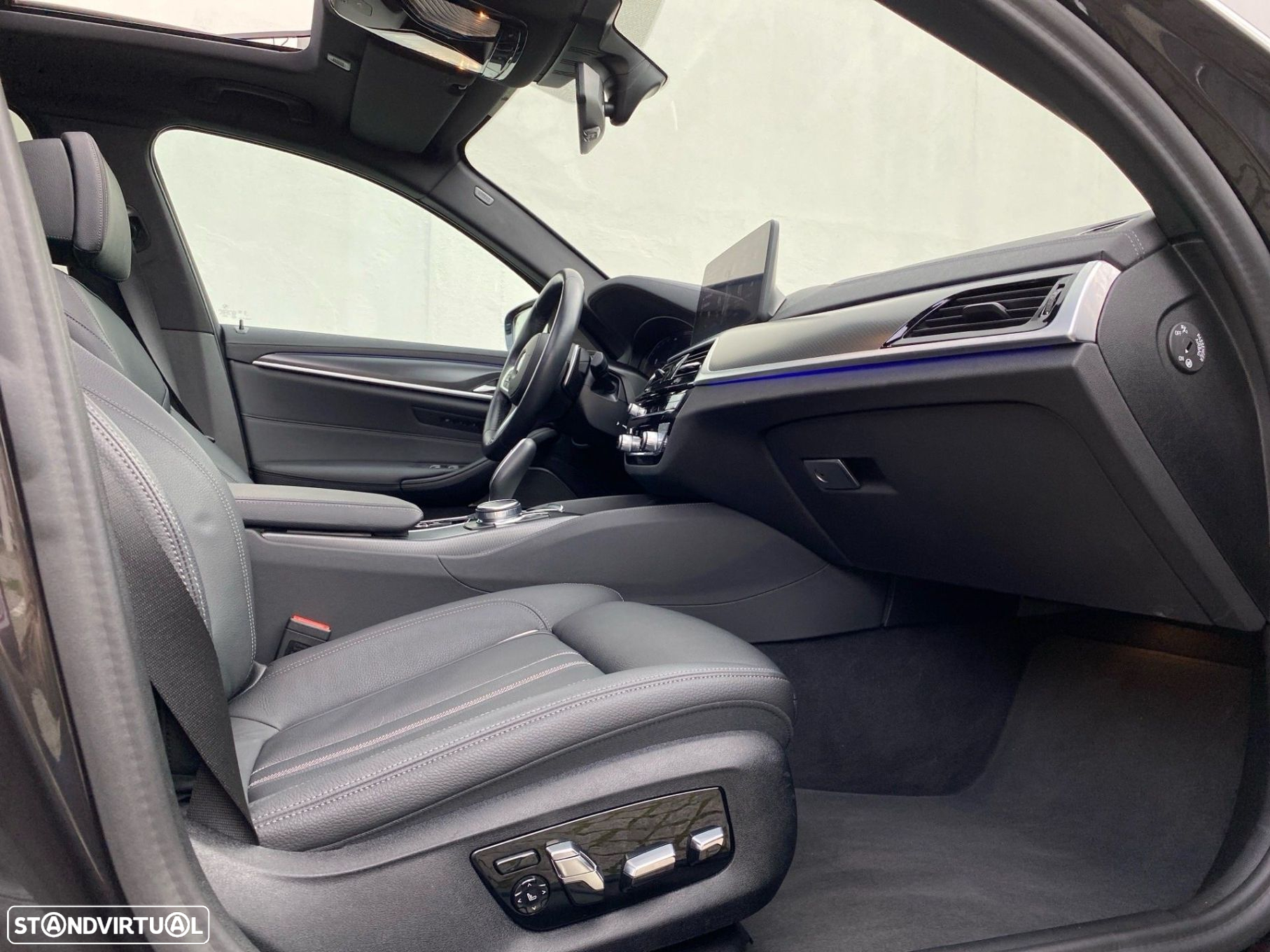 BMW 520 d Pack Desportivo M Auto - 21