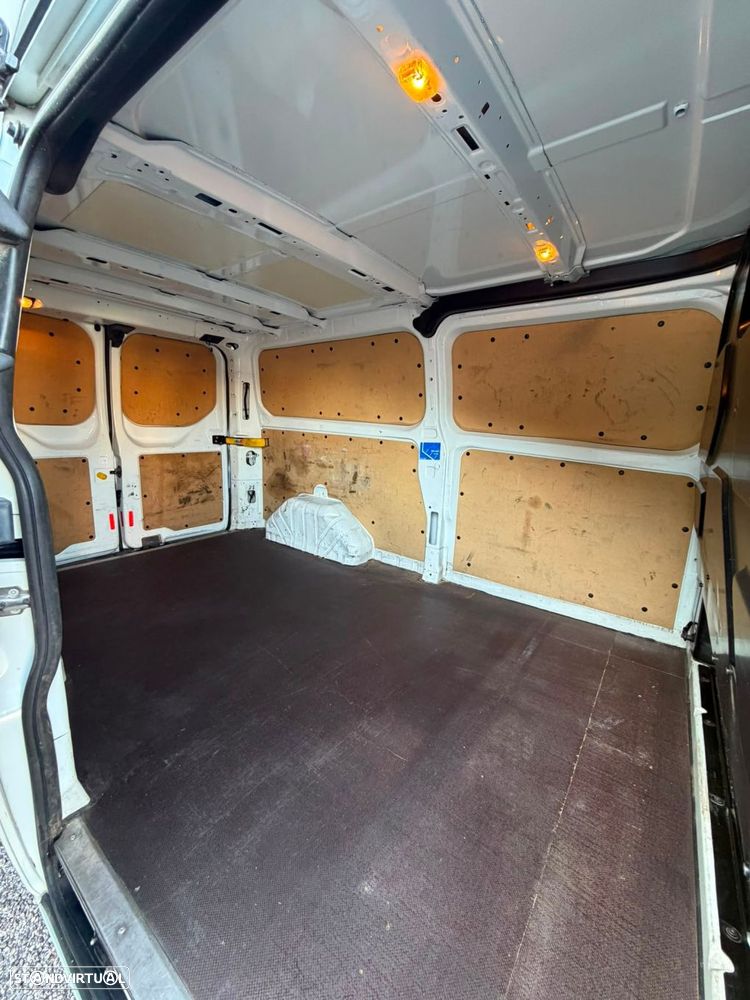 Ford Transit Custom LONGA - 11