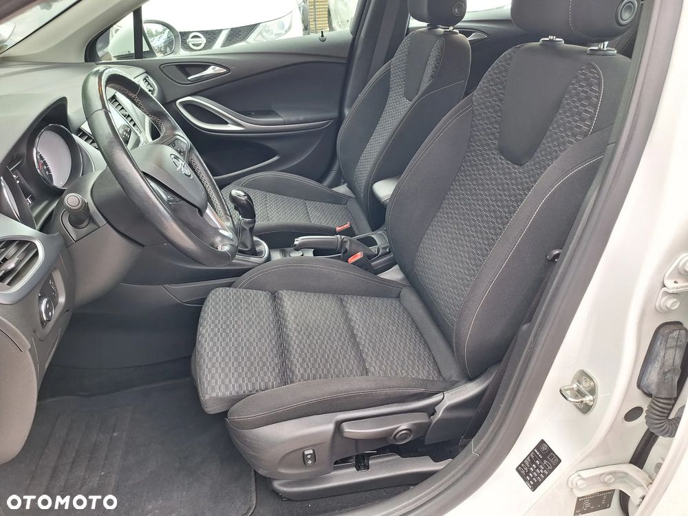 Opel Astra - 14