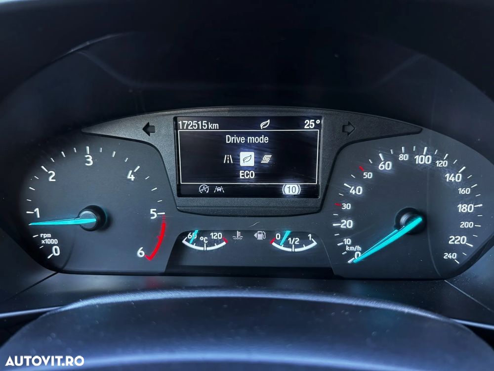 Ford Focus 1.5 EcoBlue Connected - 14