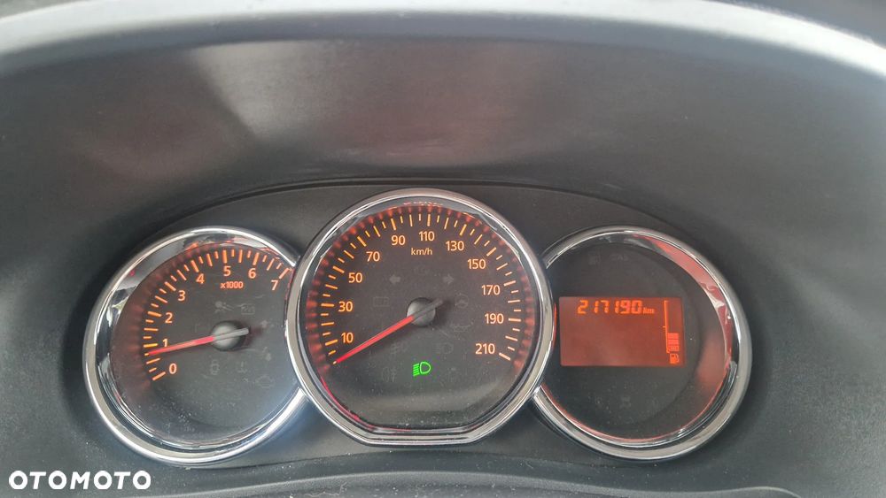 Dacia Lodgy 1.6 Laureate - 19