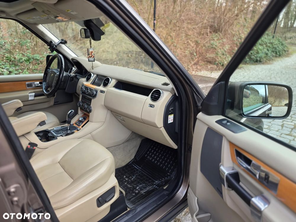 Land Rover Discovery 3.0 TD V6 HSE - 26