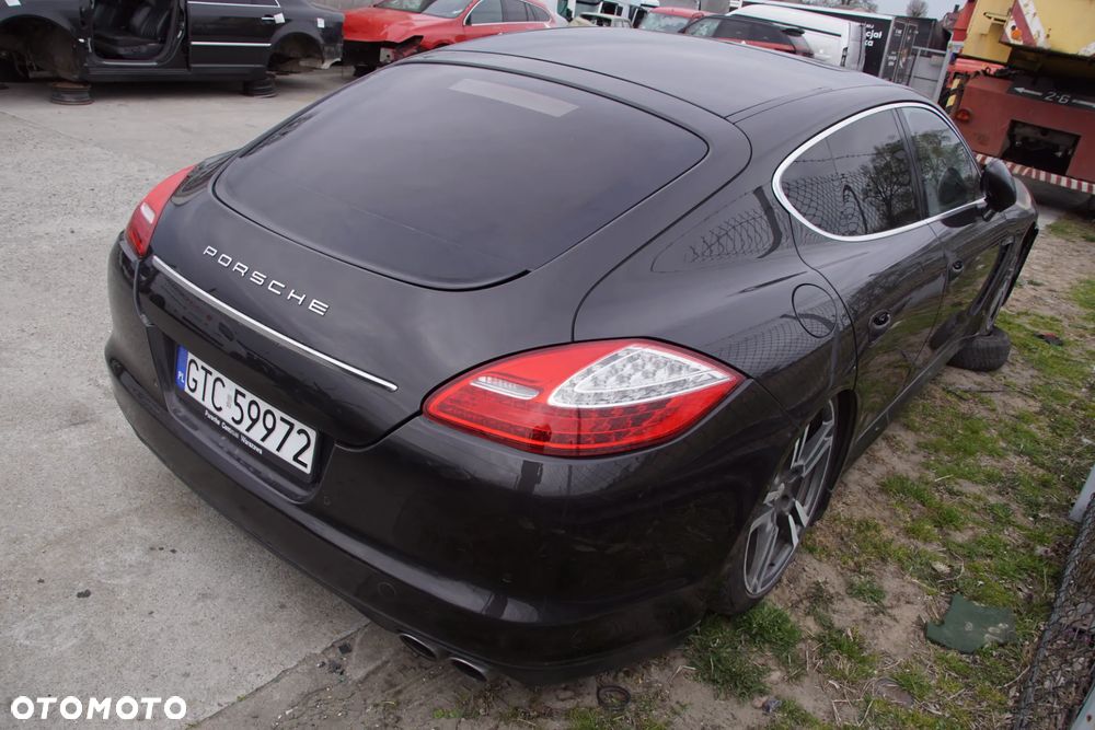 Auto na cześci 692106889 Porsche Panamera 4S 970 silnik 4.8 V8 M4840 skrzynia pdk C7035 lakier LM9Z lampy lampa alternator rozrusznik skrzynia silnik drzwi klapa zderzak pas przedni licznik komputer sterownik pompa abs wydech tłumik - 8