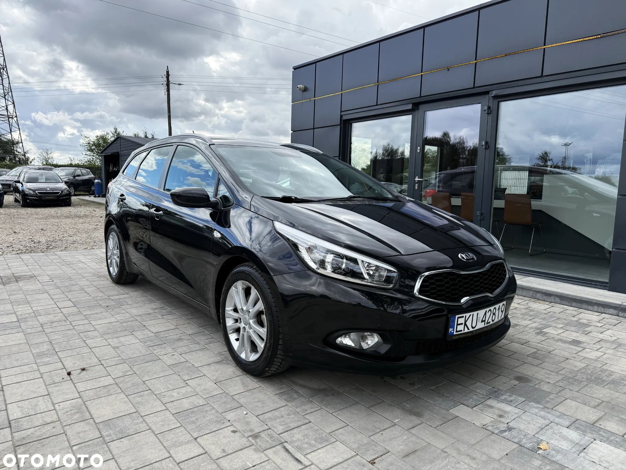 Kia Ceed 1.6 GDI Platinum Edition - 1
