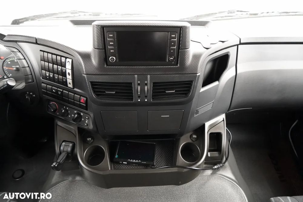 Iveco TRAKKER 450 / 8x4 / BASCULATOR / HYDRODOXY / BORDMATIC / EURO 6 / - 36