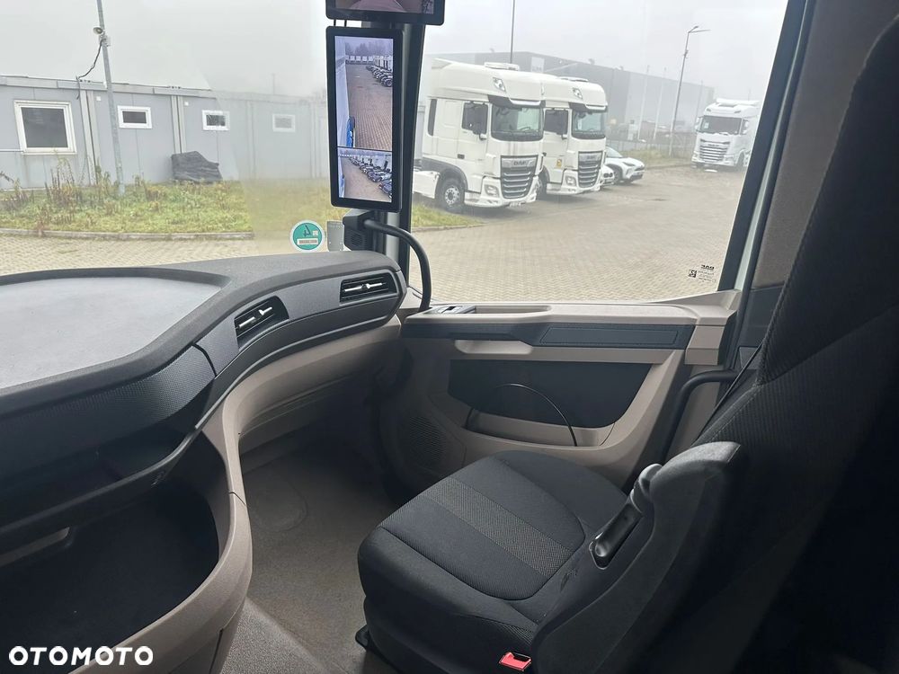 DAF XG 530 FT STANDARD STOCK (31950) - 15