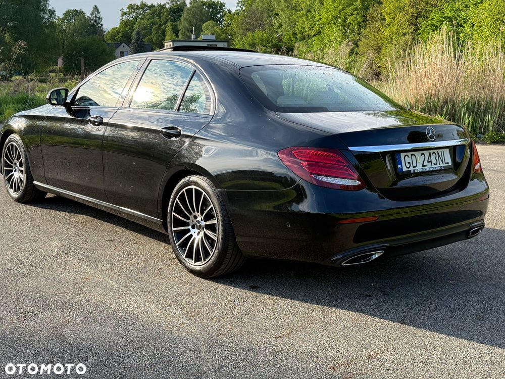 Mercedes-Benz Klasa E 200 CGI BlueEFFICIENCY Automatik Avantgarde - 17