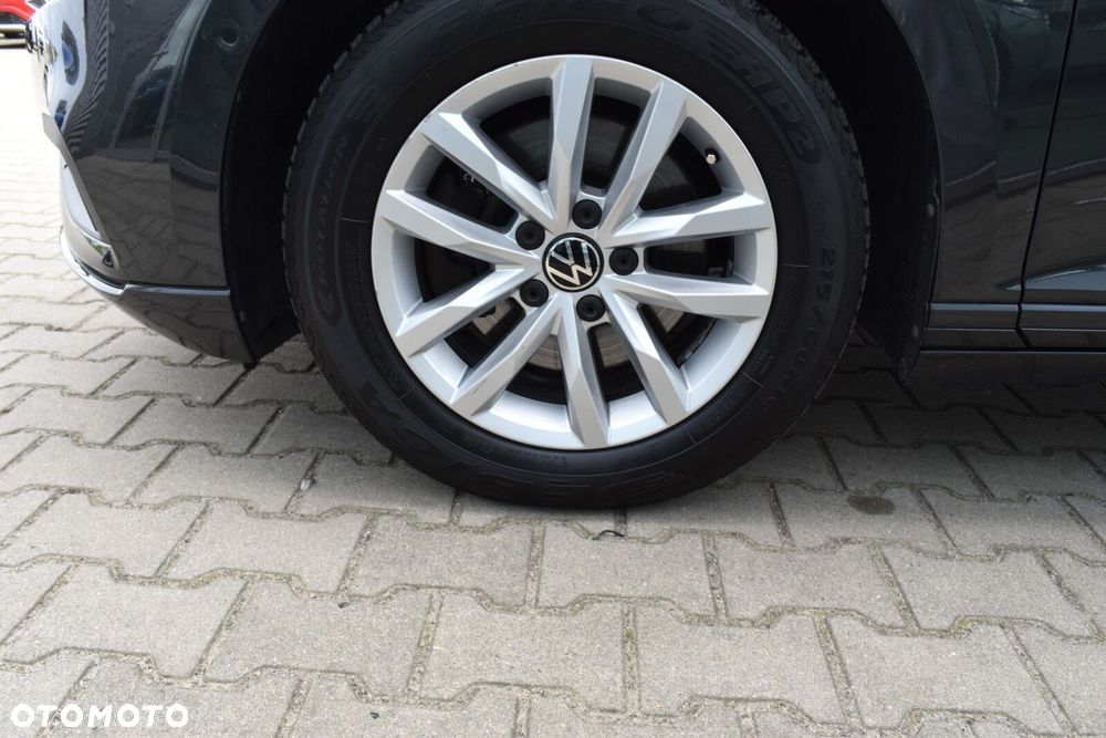 Volkswagen Passat - 39
