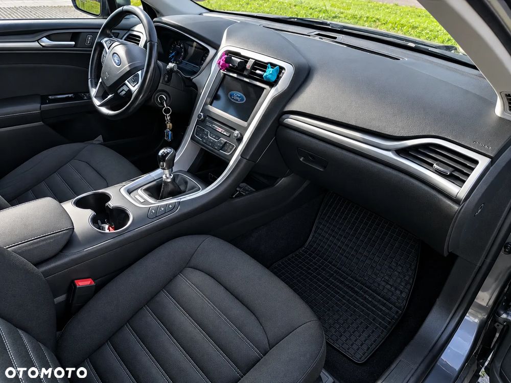 Ford Mondeo - 9