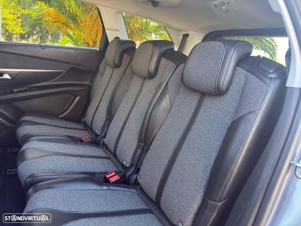Peugeot 5008 1.5 BlueHDi Allure Pack EAT8 - 11